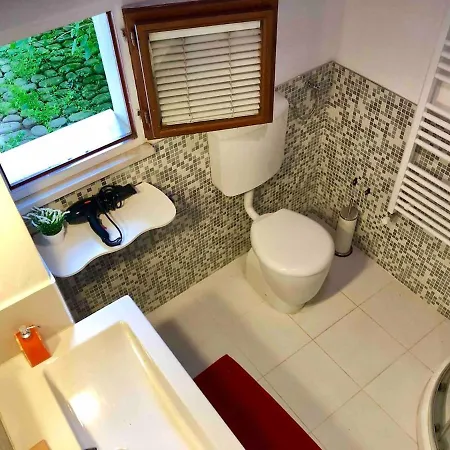 Venice New Studio Wi-fi A/c Garden Parking Kitchen 2+2