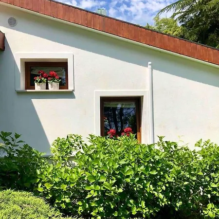 Venice New Studio Wi-fi A/c Garden Parking Kitchen 2+2 펜션 Dosson