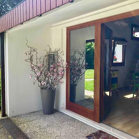 펜션 Venice New Studio Wi-fi A/c Garden Parking Kitchen 2+2