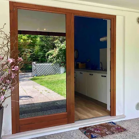 Venice New Studio Wi-fi A/c Garden Parking Kitchen 2+2