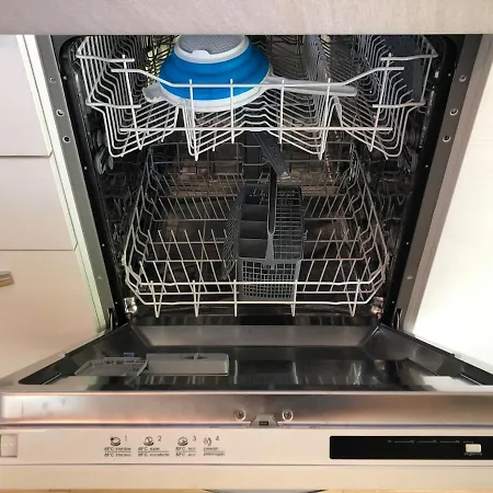 Venice New Studio Wi-fi A/c Garden Parking Kitchen 2+2 * Dosson