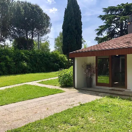 Feriehus Venice New Studio Wi-fi A/c Garden Parking Kitchen 2+2 Dosson